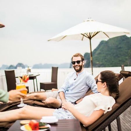 Bhaya Classic Cruises Hạ Long Exterior foto