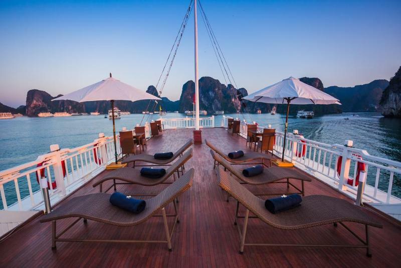 Bhaya Classic Cruises Hạ Long Exterior foto